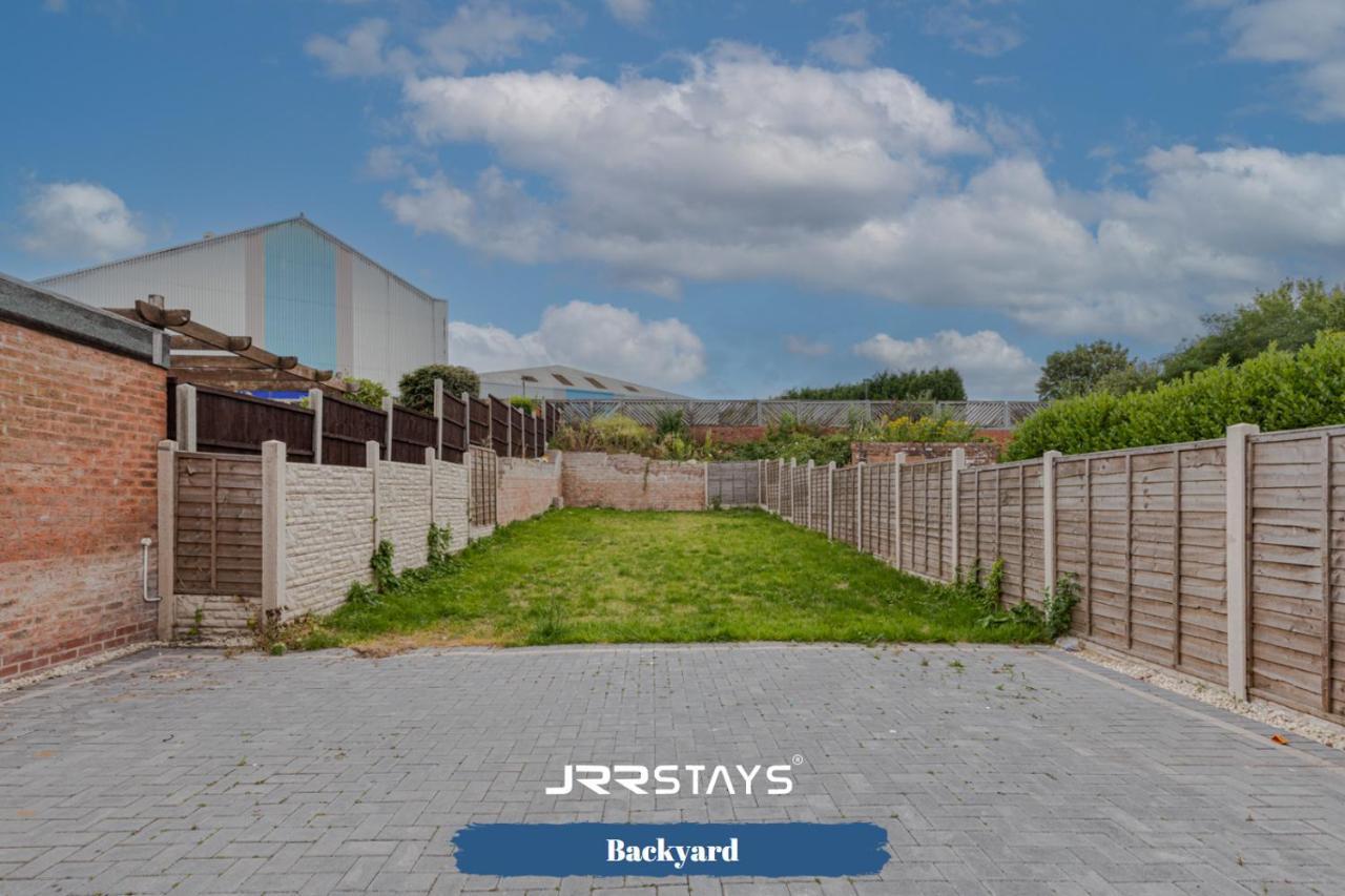 Tipton 3 Bedroom House Garden Sleeps 7 - Jrr Stays Coseley エクステリア 写真