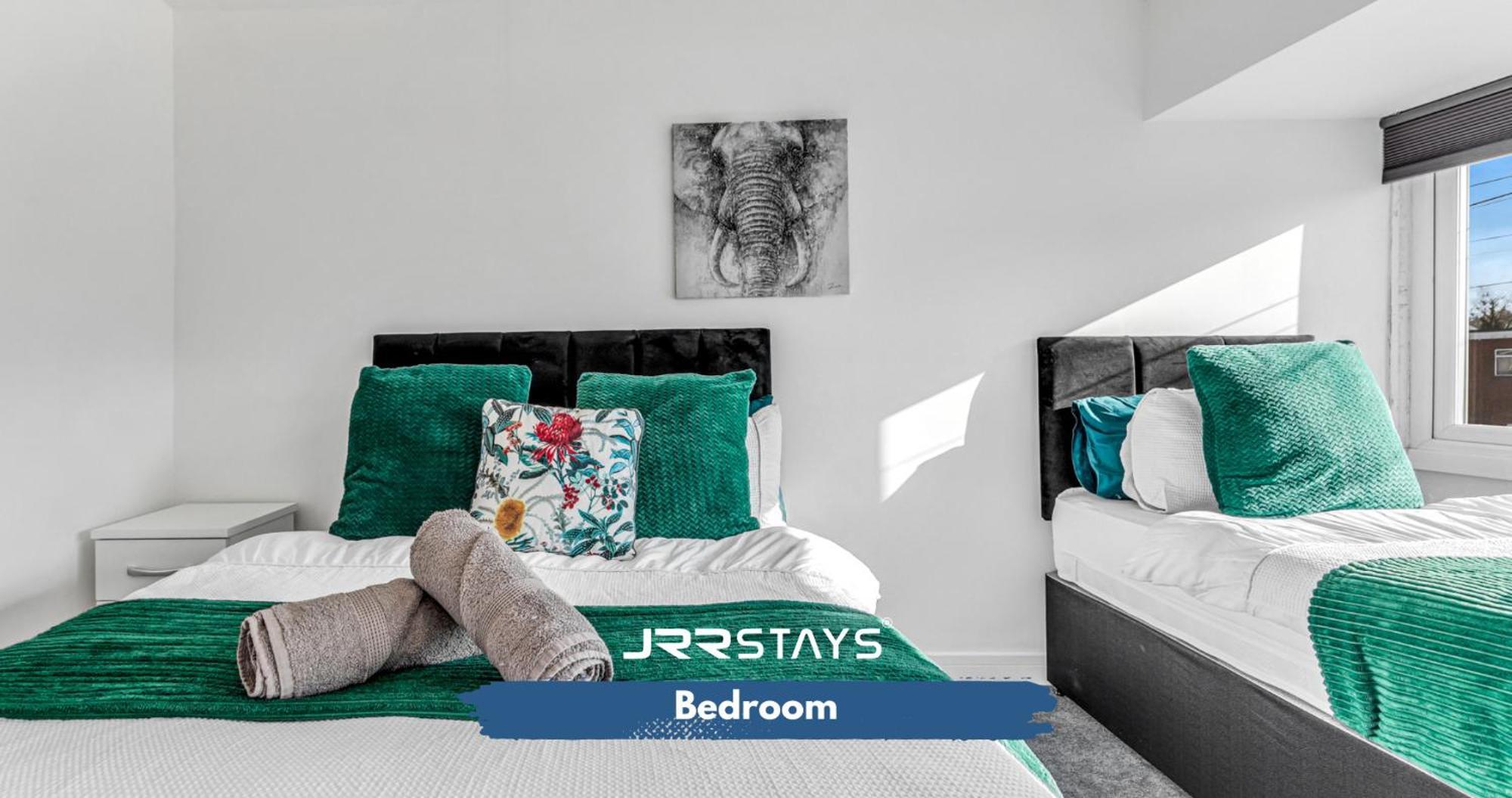 Tipton 3 Bedroom House Garden Sleeps 7 - Jrr Stays Coseley エクステリア 写真