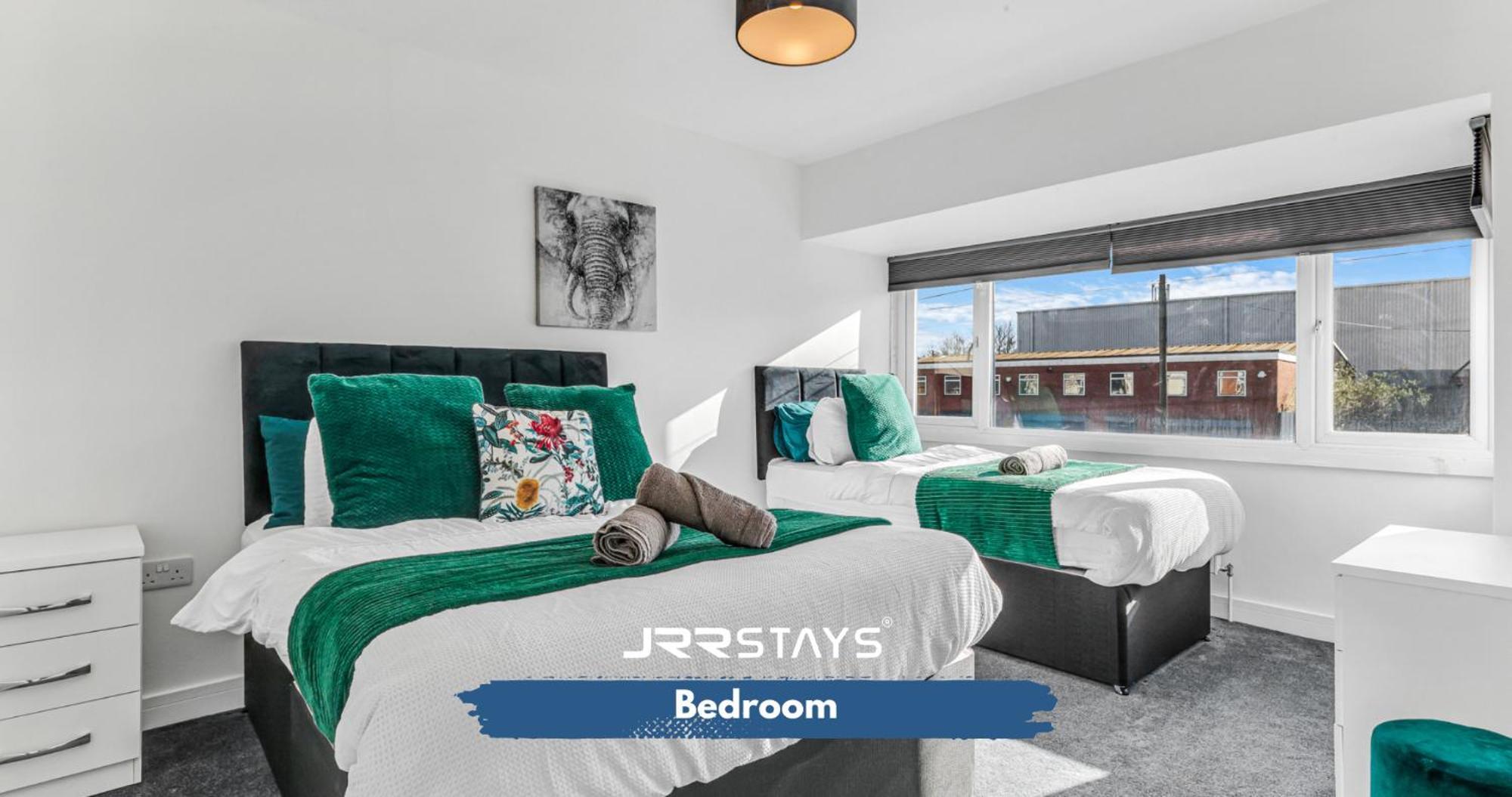 Tipton 3 Bedroom House Garden Sleeps 7 - Jrr Stays Coseley エクステリア 写真